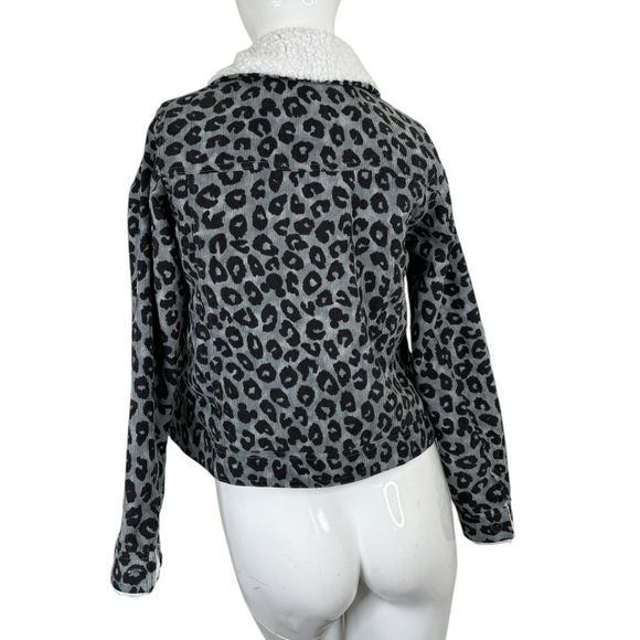 DISNEY Mickey Mouse leopard print grey black Sherpa shacket jacket crop coat S - Picture 15 of 17